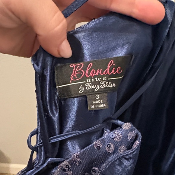 PROM PERFECT CONDITION - Picture 2 of 6